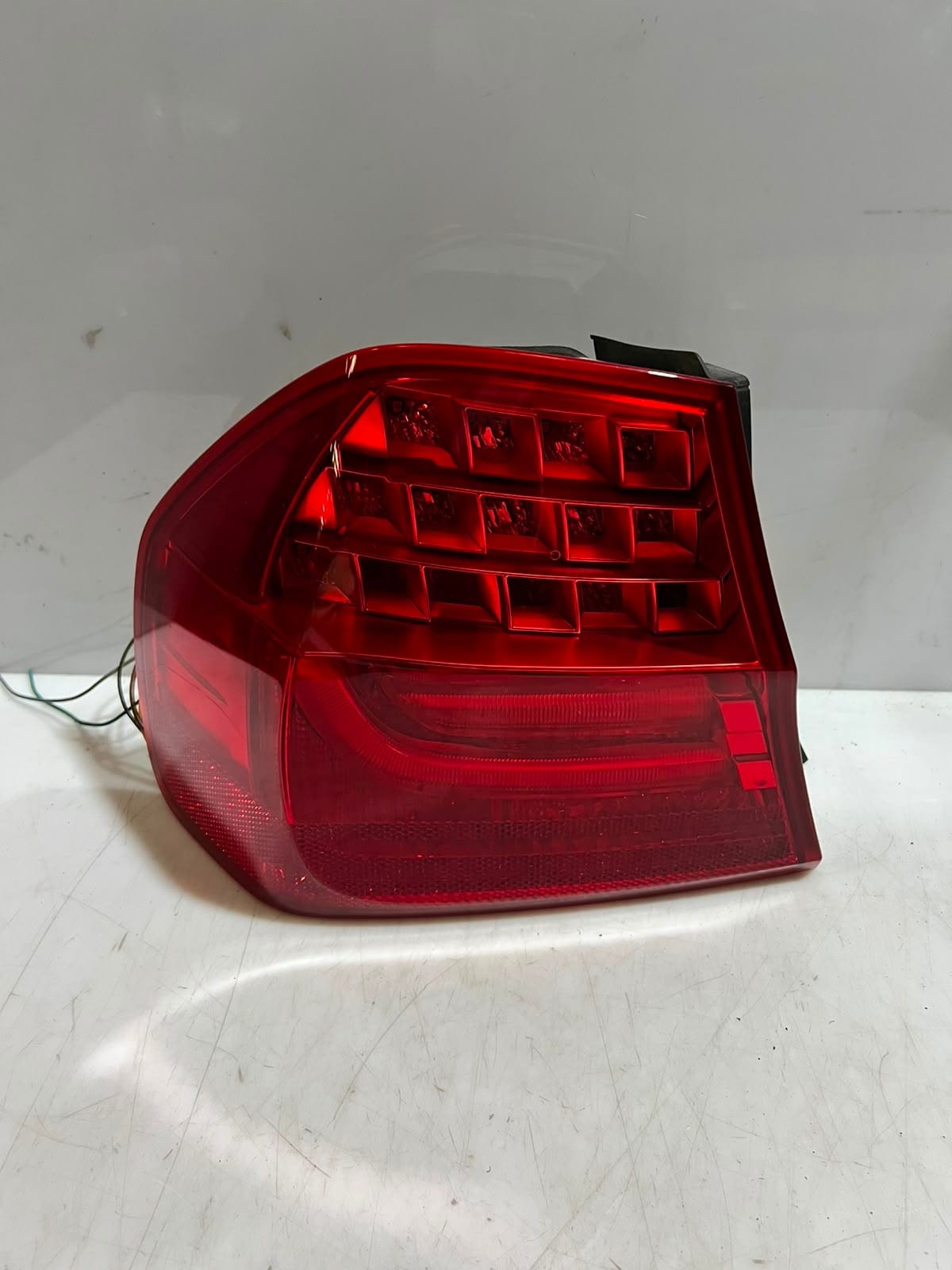 BMW 3' E90 LCI 328i 323i 335i Tail Light Decklid REAR SET 7289428 7289426 