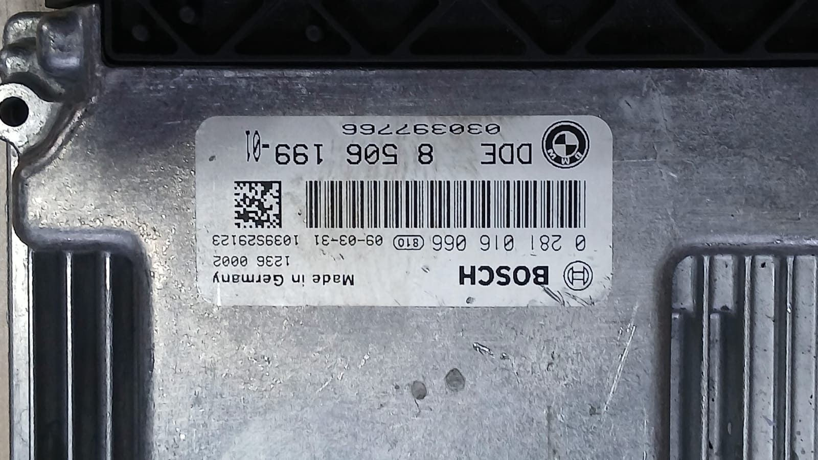 BMW Engine Control Unit 8506199 5 Series E60 520D N47D20A DIESEL ECU 