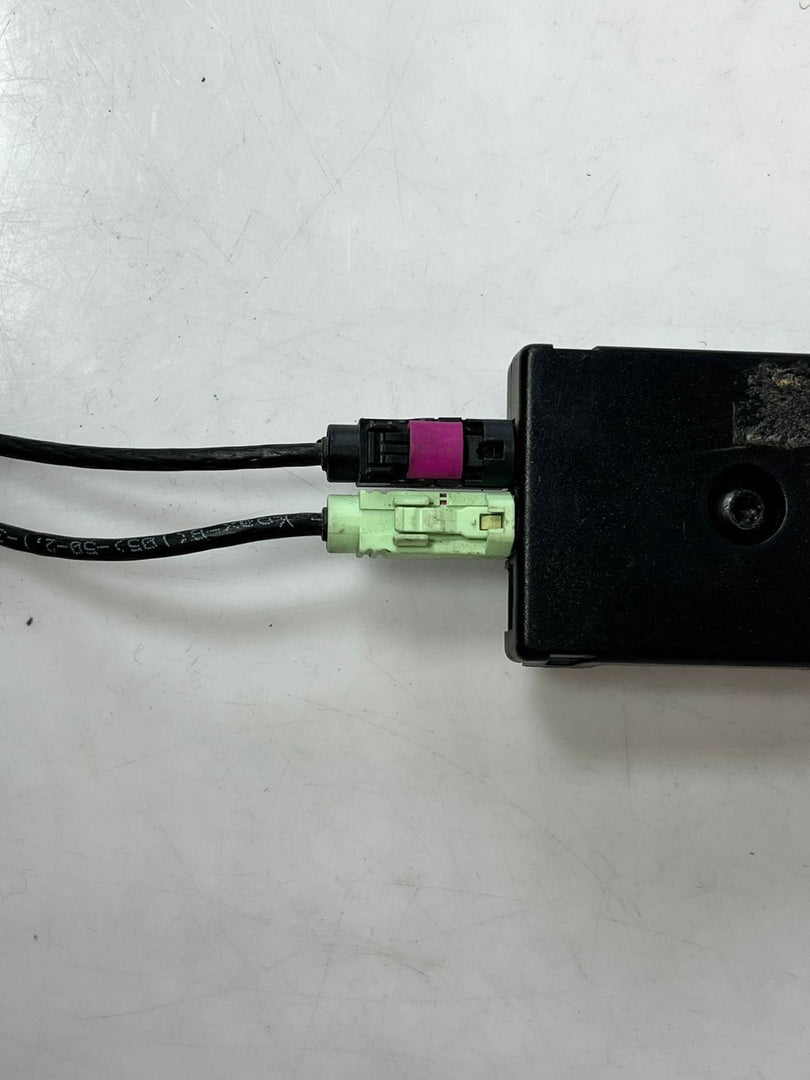 2015-2018 BMW X4 2.0L or 3.0L Diversity Antenna Amplifier 9291374 OEM
