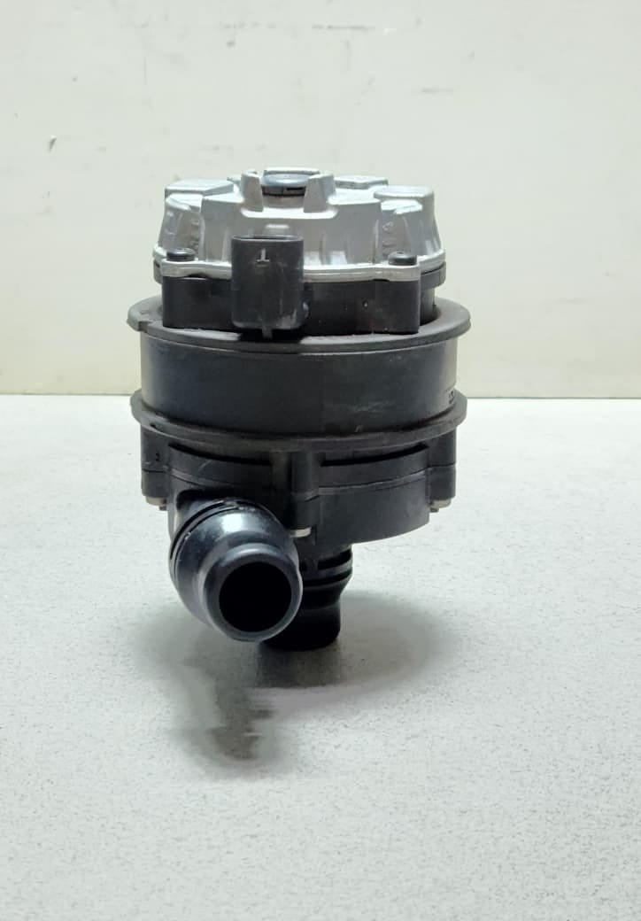 BMW Auxiliary Water Pump Electric 8637953 1, 2, 3, 4, 5 Series and M4 OEM