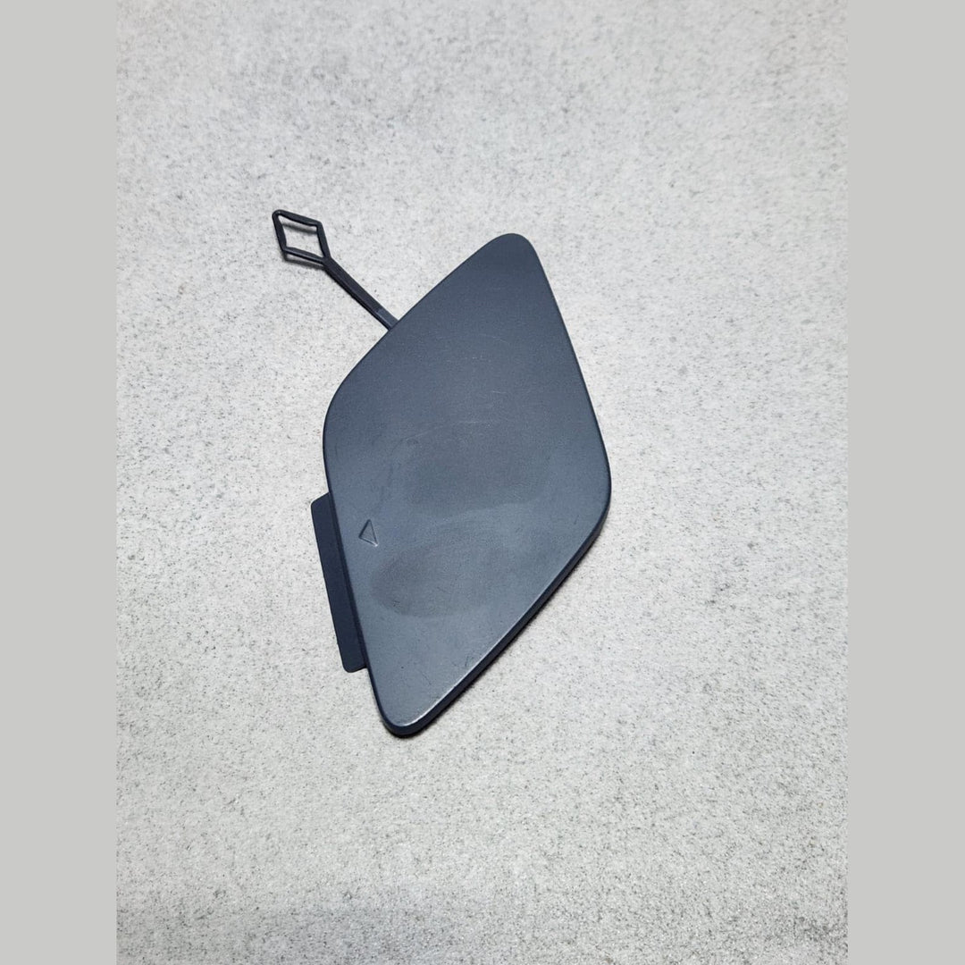 2021 BMW 530i Front Bumper Tow Hook Cover 8098674 5 Series G30 G31 LCI