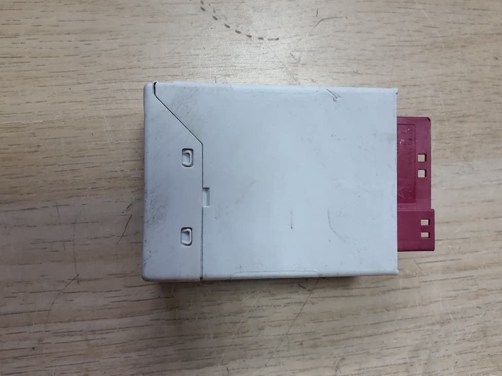 BMW Remote Backrest Release Control Module 7464634 F45 2 Series, F46, and F48 X1