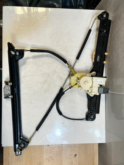 BMW 5' F07 GT Front Right Window Regulator With Motor 7197912 OEM