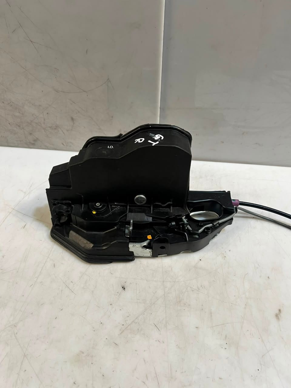 BMW 5' F07 Gran Turismo Door Lock Complete Front Right Auto Soft Close 7148476