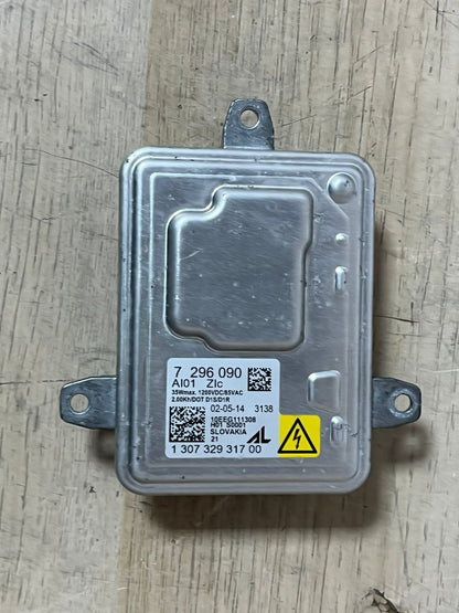 2014 BMW F10 LCI 5 XDRIVE Xenon Headlight Control UNIT / Ballast 7296090 RHD