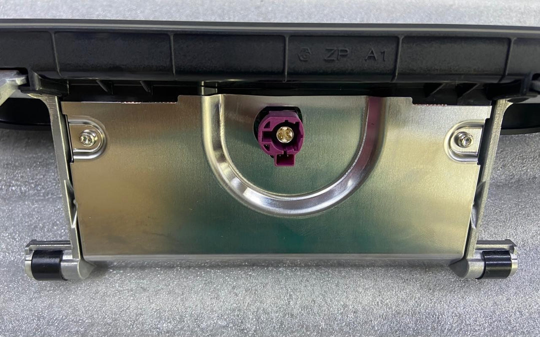 OEM BMW G11 G12 Navigation Central Information Display Screen 6805326