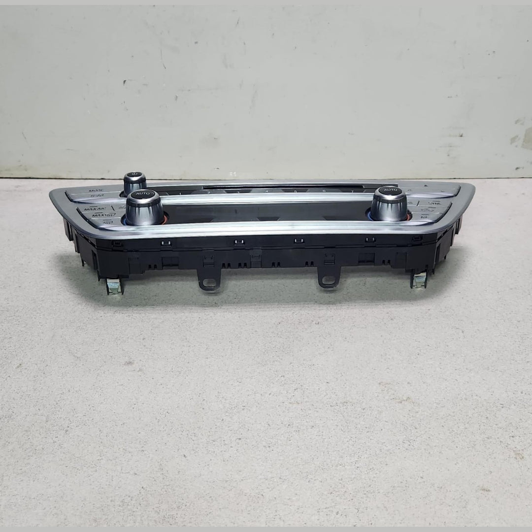 BMW Climate Control Unit Front Htd Seats Ventilation Radio 6819171 7 Series G11 