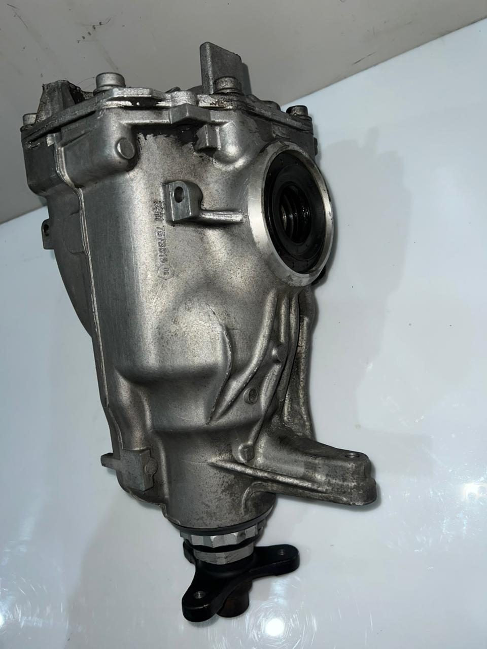 2011 BMW 528i Rear Differential Assembly 7578149 F10 523i models 3.38 RATIO