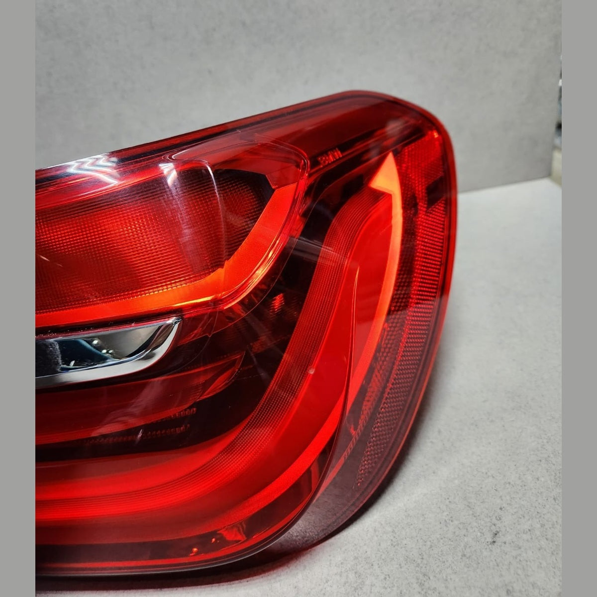 2016-2019 BMW 750i Tail Light 7342966 7 Series G11 G12 740i 750i 750Li 740Le SAE