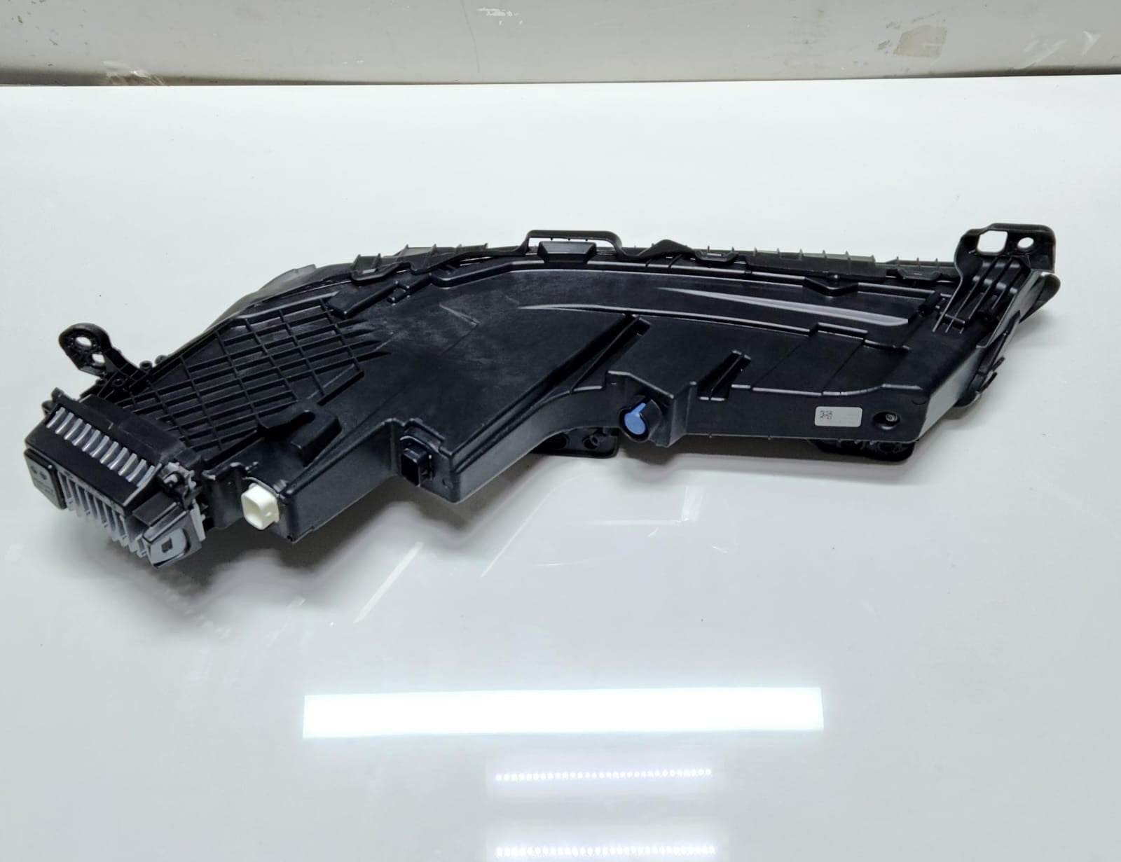 Genuine 2023-2025 BMW i7 Headlight Upper CRYSTAL 9879936 7 Series G70 i7 