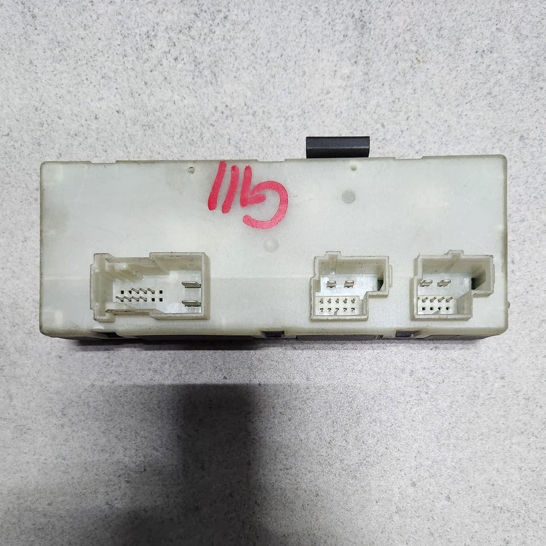2016-2025 BMW X3 5 Series G30 G38 7 Series G11 Tailgate Control Module 7463683 