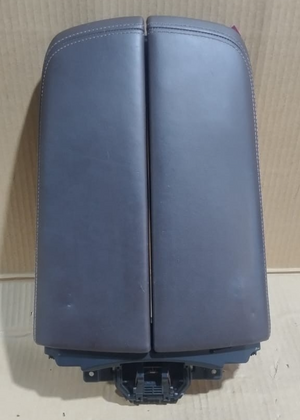 BMW G11 G12 STORAGE COMPARTMENT COVER P/N B314963