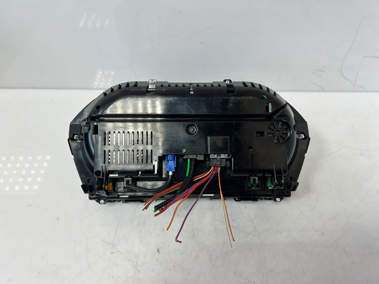 BMW 1 Series F52 sedan SPEEDOMETER Instrument Cluster 6843095 OEM