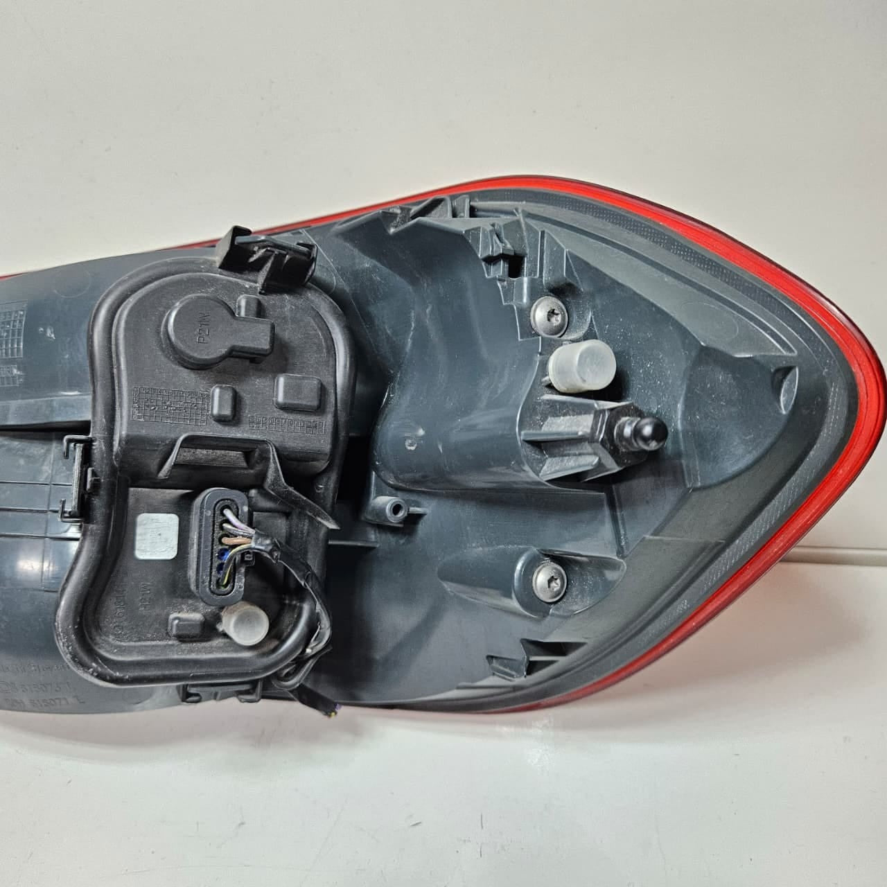 7296097-BMW 4 Series F32 F33 F36 M4 F82 Rear Taillight Rear Left LED