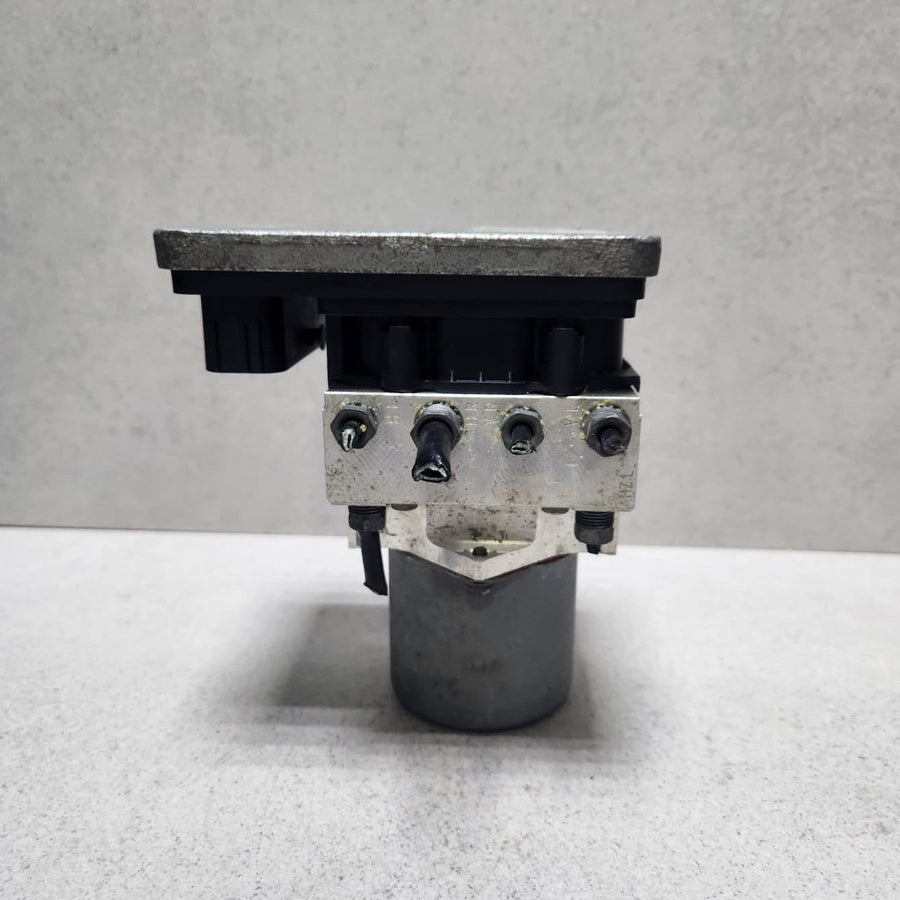 2016-2019 BMW 750i xDrive Abs Pump Module 5A01941 G30 G31 G32 G11 G12 G01 G02