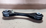 Bild in die Galerieansicht laden, BMW X3 G01 X4 G02 X3M F97   REAR SUSPENSION LINK ARM RUBBER MOUNT RIGHT  6871006