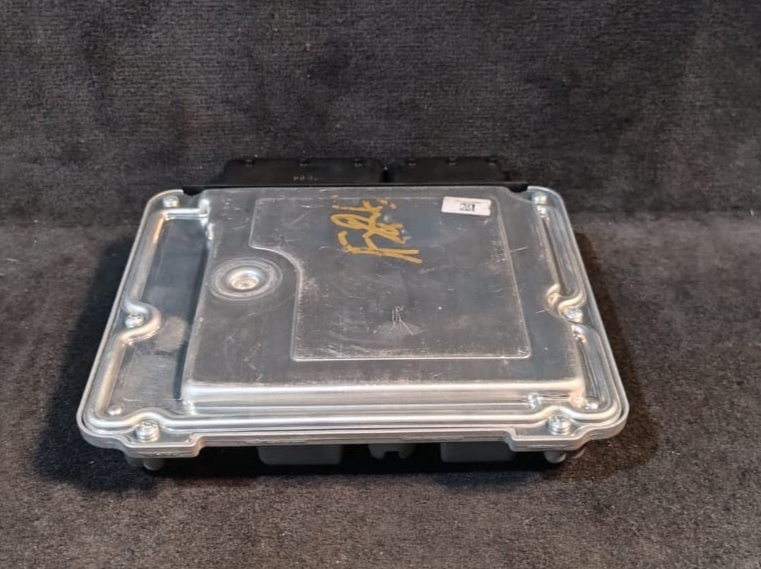 BMW 5 F10 F20 F25 F30 N47N ENGINE CONTROL UNIT ECU  DDE Module  8517862