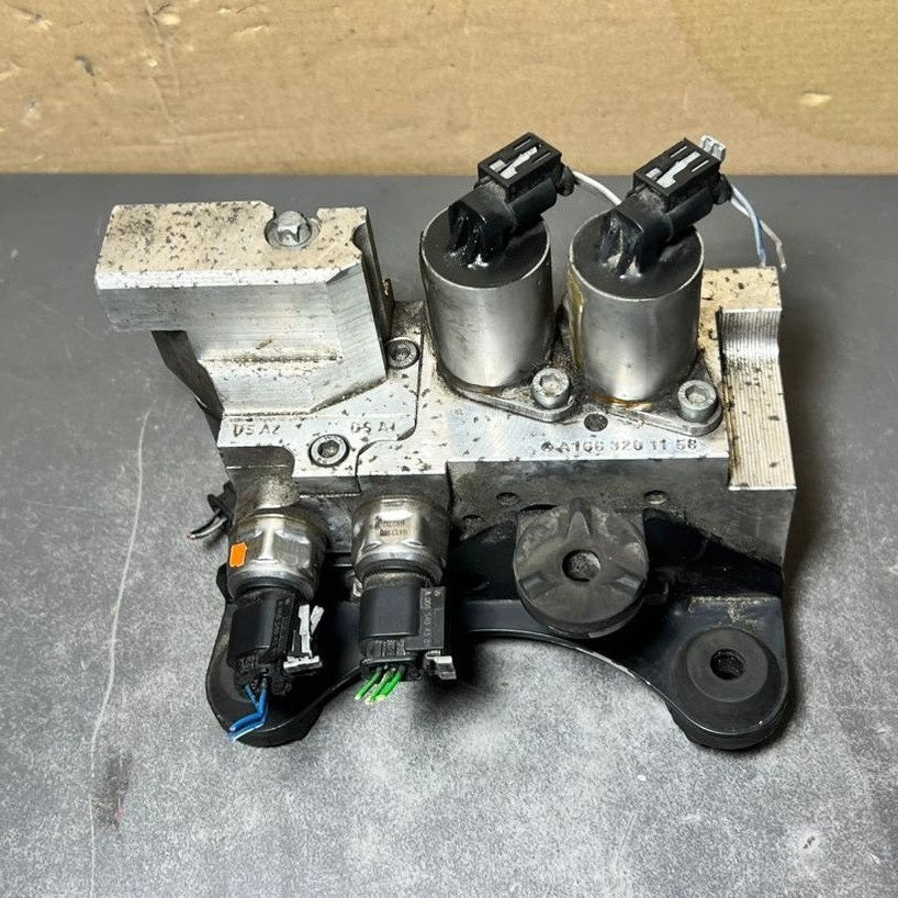 13-16 Mercedes GL450 GL550 Front Hydraulic Suspension Valve A166 3201158 OEM