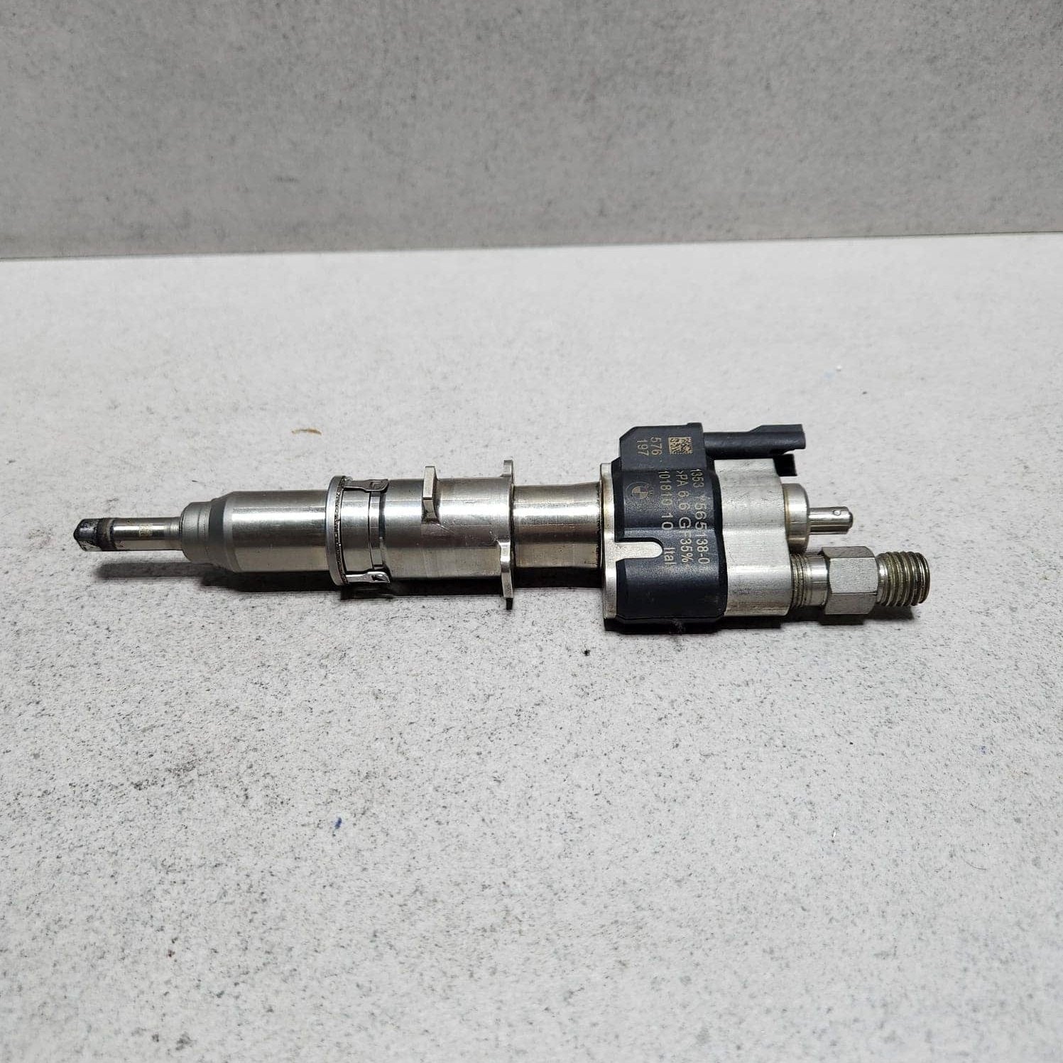 BMW Direct Fuel Injector 7565138 3 5 6 and 7-Series 