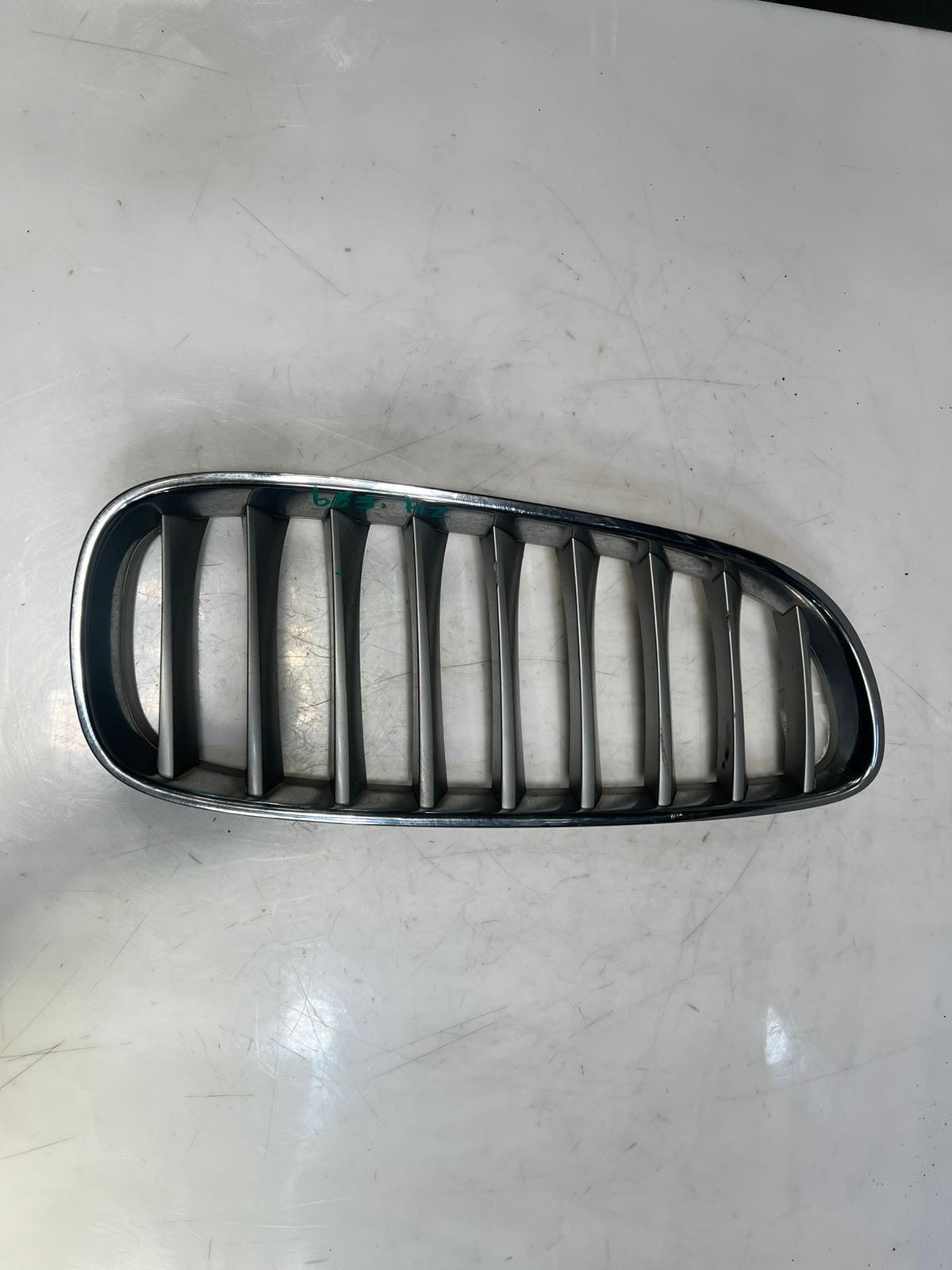 2010-2015 BMW X1 X3 7 5 Series F01 F10 F11 F48 Bumper Grille 10627110 OEM