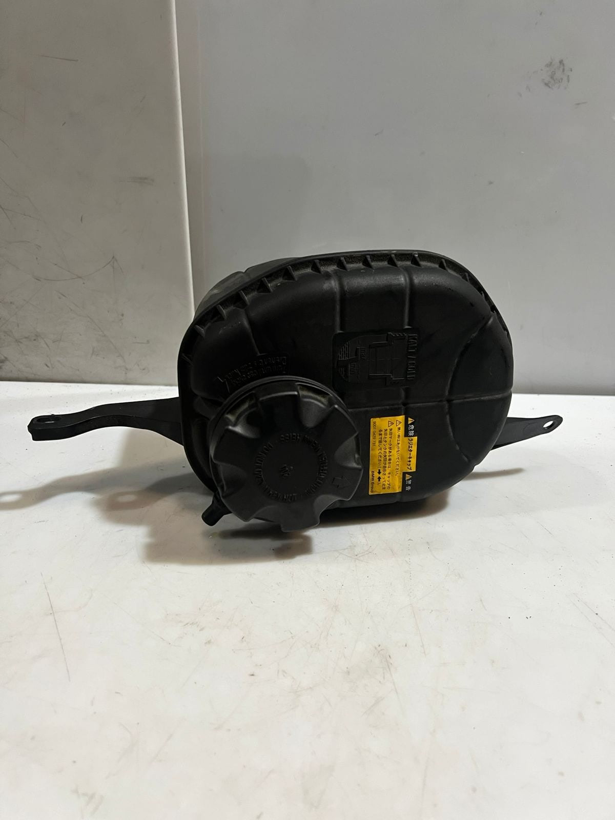 2011-2016 BMW 528i Coolant Expansion Tank 7601950