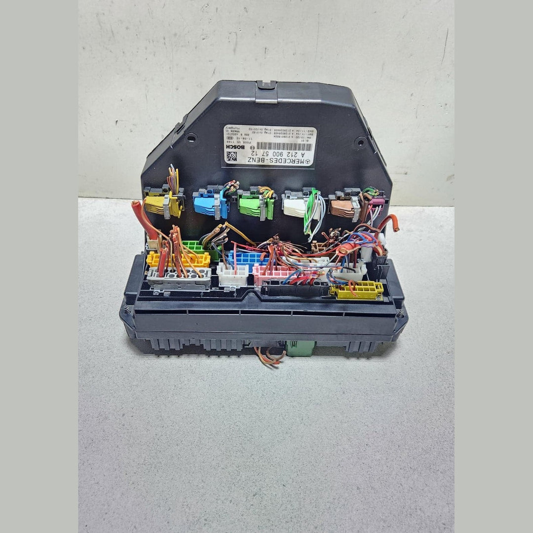 Mercedes-Benz C220 CDI Front Fuse Box Sam Control ModuleA2129005712 W204 C Class