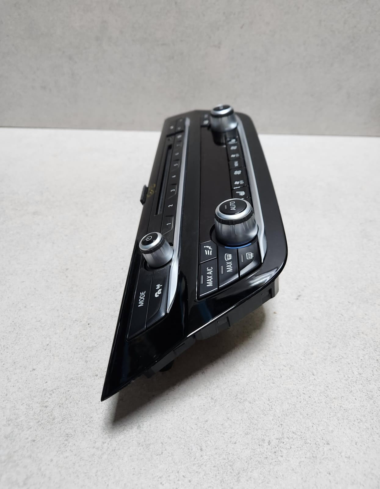 BMW Climate Control Panel 6834435 5 Series G30 G31