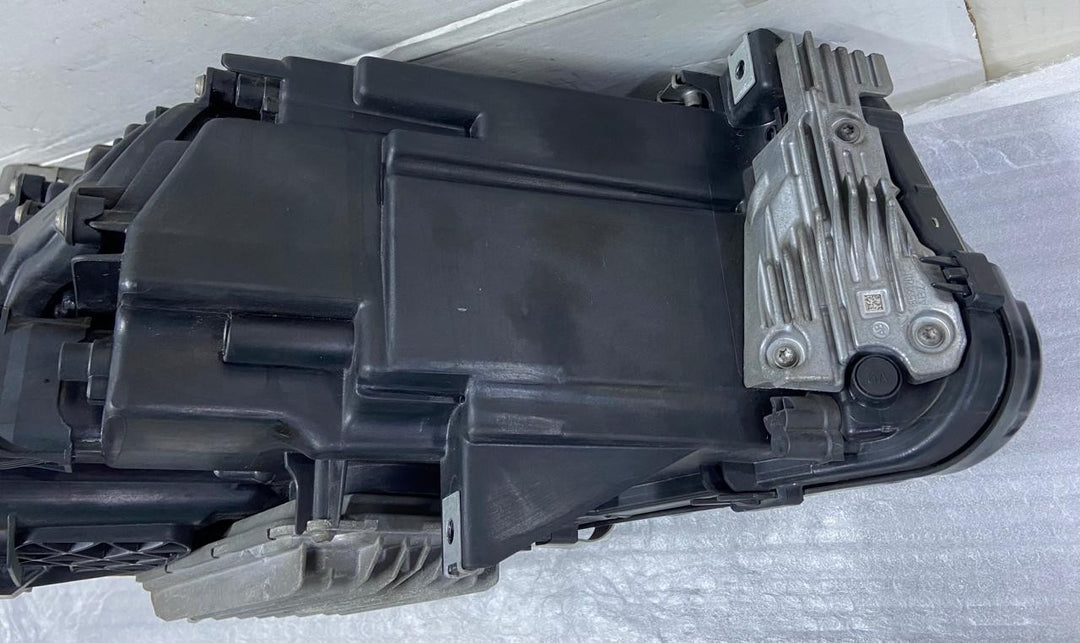 OEM BMW F10 F11 LEFT SIDE PASSENGER SIDE HEADLIGHT RHD ECE 7378521 NO MODULE