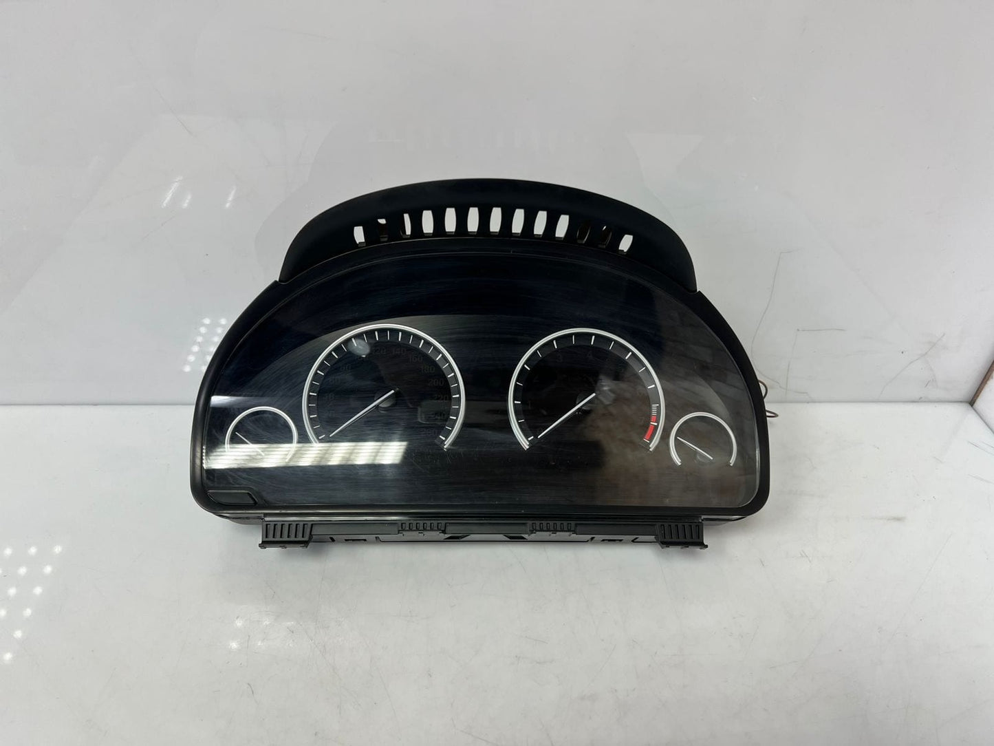 2009-2013 BMW 750i 7 Series F01 F02 F03 F04 4.4L Instrument Cluster 9220794 OEM