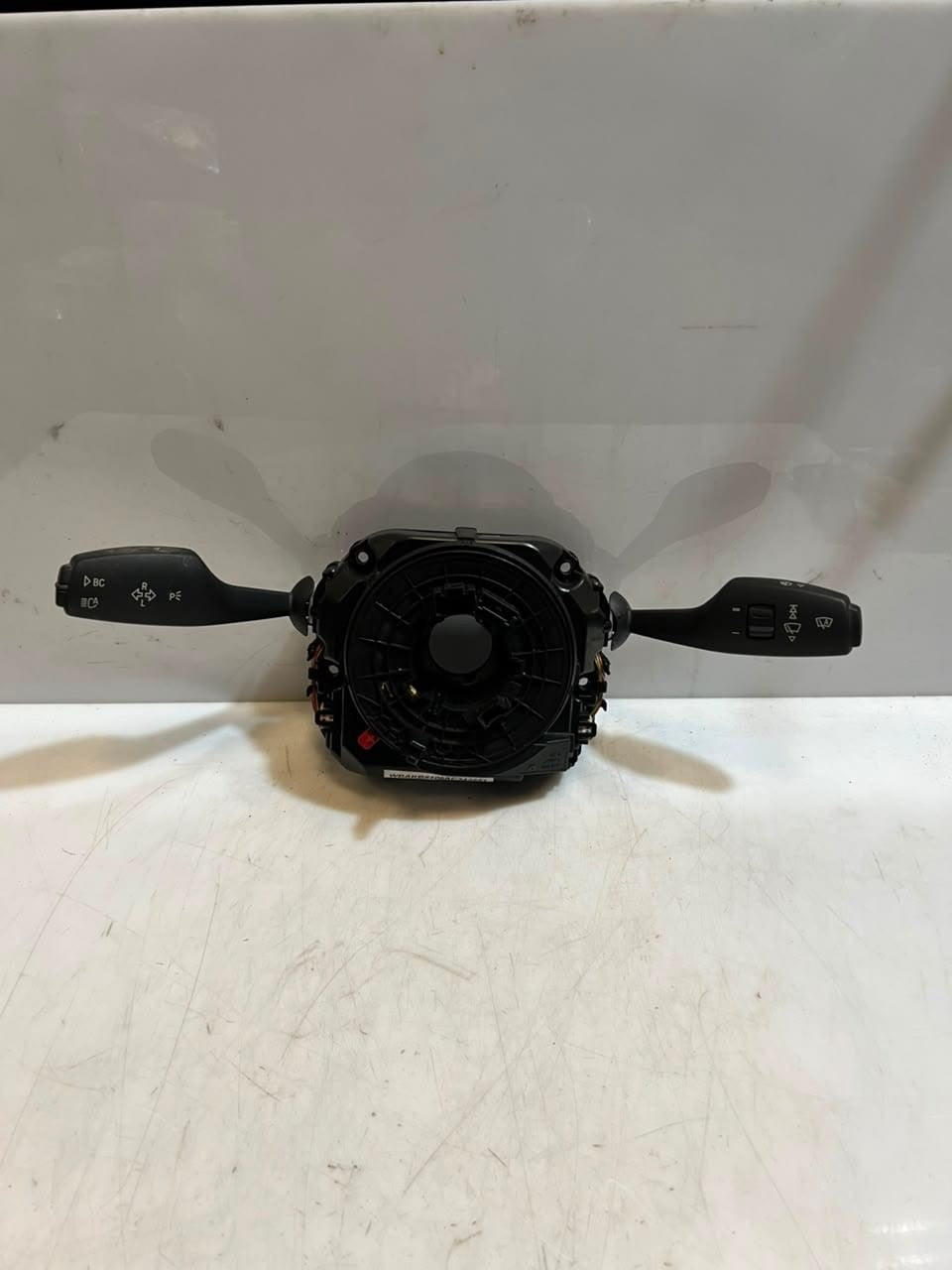 BMW 740i F01 F02 F03 F04 F07 F10 F11 Steering Column Combination Switch 9220836