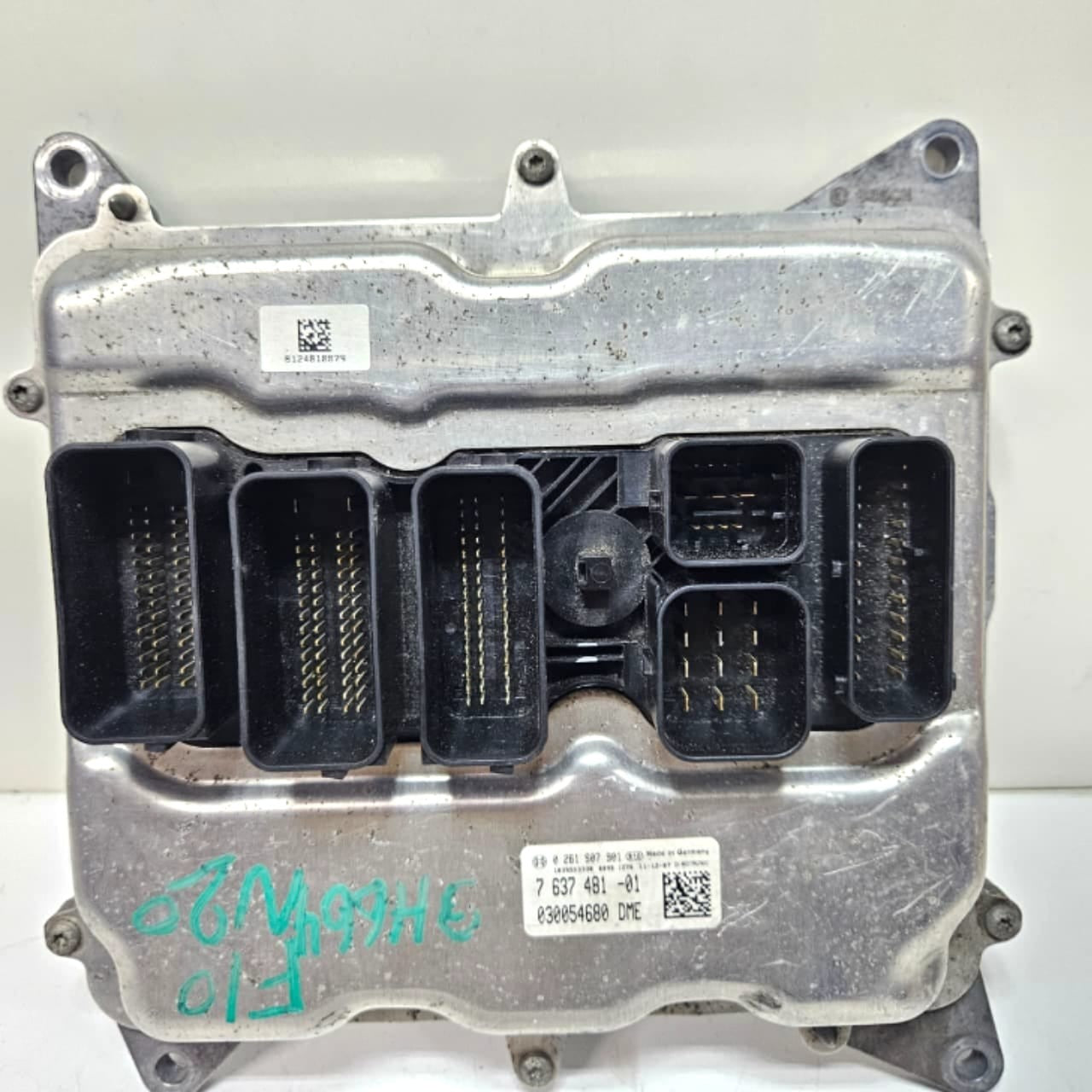 OEM BMW F30 F31 F35 2.0 Engine Control Unit DME Key Set 7637481
