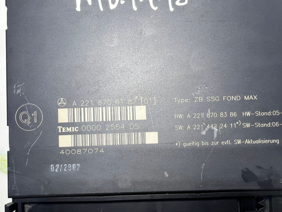 2007-2013 Mercedes-Benz S600 W221 Rear Seat Control Module A221 8706187 OEM