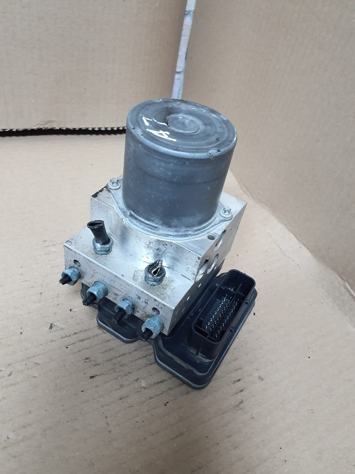BMW X5 F15 X6 F16 M F85 ABS DSC/DXC9 BRAKE PUMP Control Module 6864798 OEM