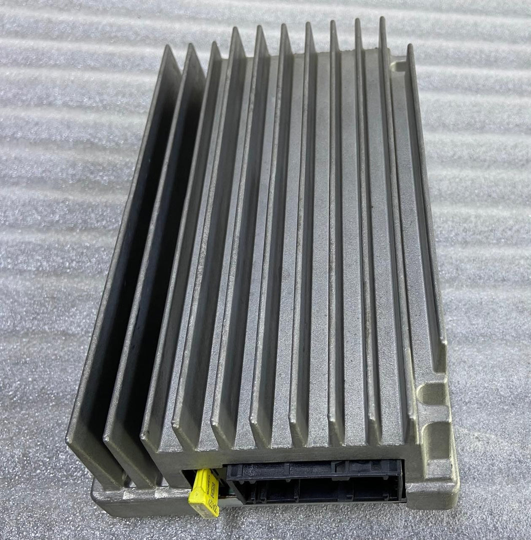 OEM BMW X5 Series E70 AMPH70 HiFi Audio Sound Amplifier Control Unit 9197002