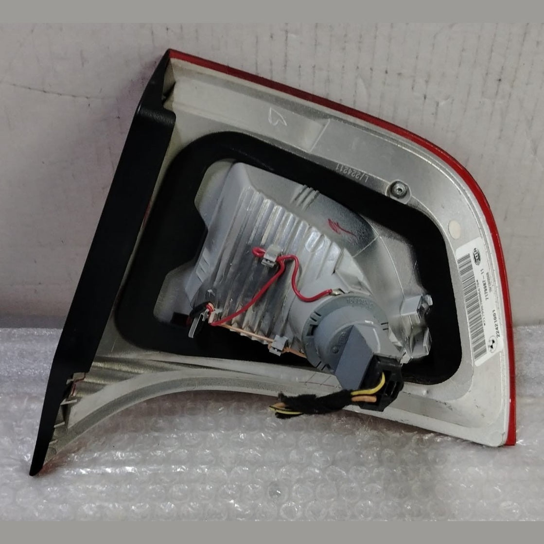 OEM BMW X6 E71 E72 LEFT SIDE REAR BRAKE LIGHT 7179987 HELLA