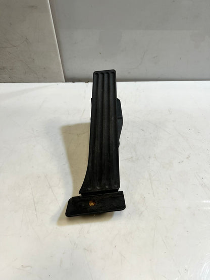 2007-2013 BMW 328i E90, E92, Z4, F48, F49 Accelerator Pedal Module 6889823 OEM