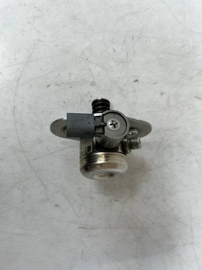 2013-2018 BMW 650i N63 X5 X6 M5 550I xDrive High Pressure Fuel Pump 7599865 OEM