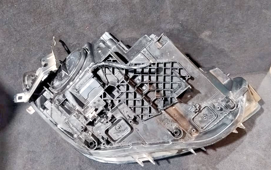 BMW 1 SERIES F20 F21 HEADLIGHT HEADLAMP FRONT LAMP LIGHT LEFT N/S 7229685