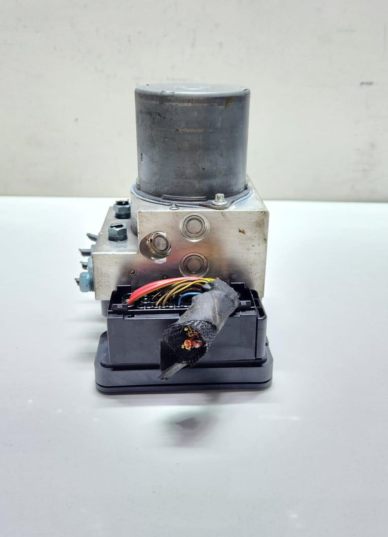 2010-2016 BMW 535i ABS Pump Module 6865860 F10 F11 OEM 