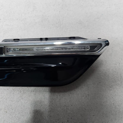 2012-2018 BMW M6 Front Fender Side Marker Light 8050519 M6 F06 F12 F13