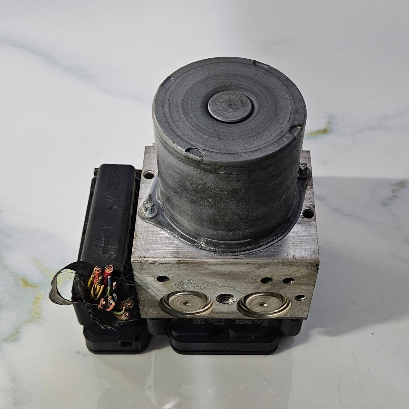 OEM BMW F10 F12 F01 F02 ABS Anti Lock Brake DSC Pump Module 6853400