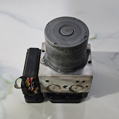 OEM BMW F10 F12 F01 F02 ABS Anti Lock Brake DSC Pump Module 6853400