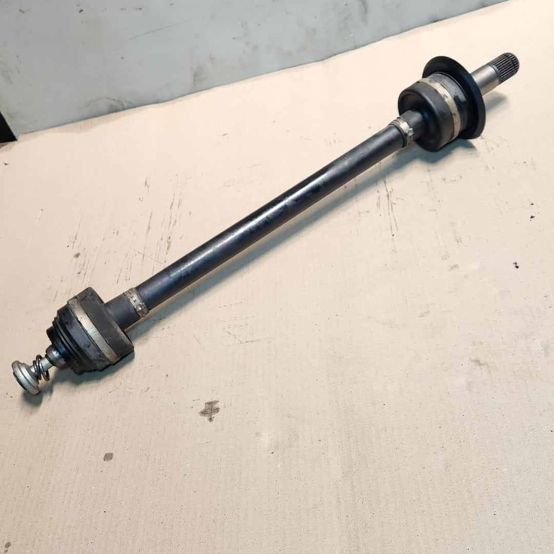 2018 BMW 540d xDrive Output Shaft Rear Left 8664629 5 Series G30 G31 