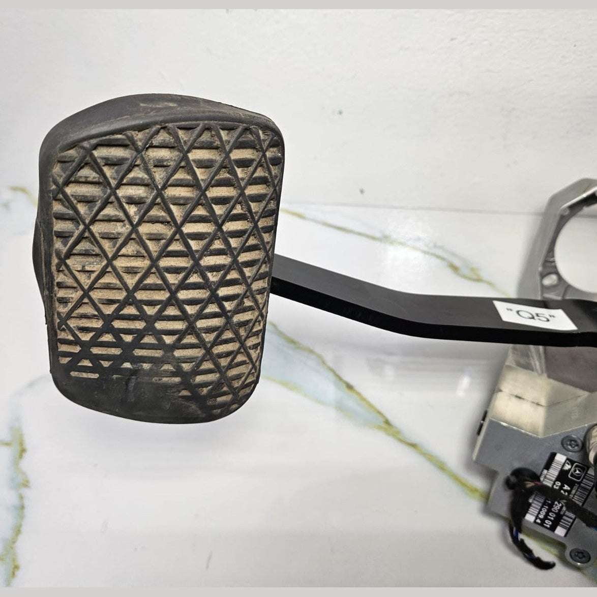 10-15 Mercedes-Benz W212 E-Class Hybrid Brake Pedal Assembly A212 2900301 OEM