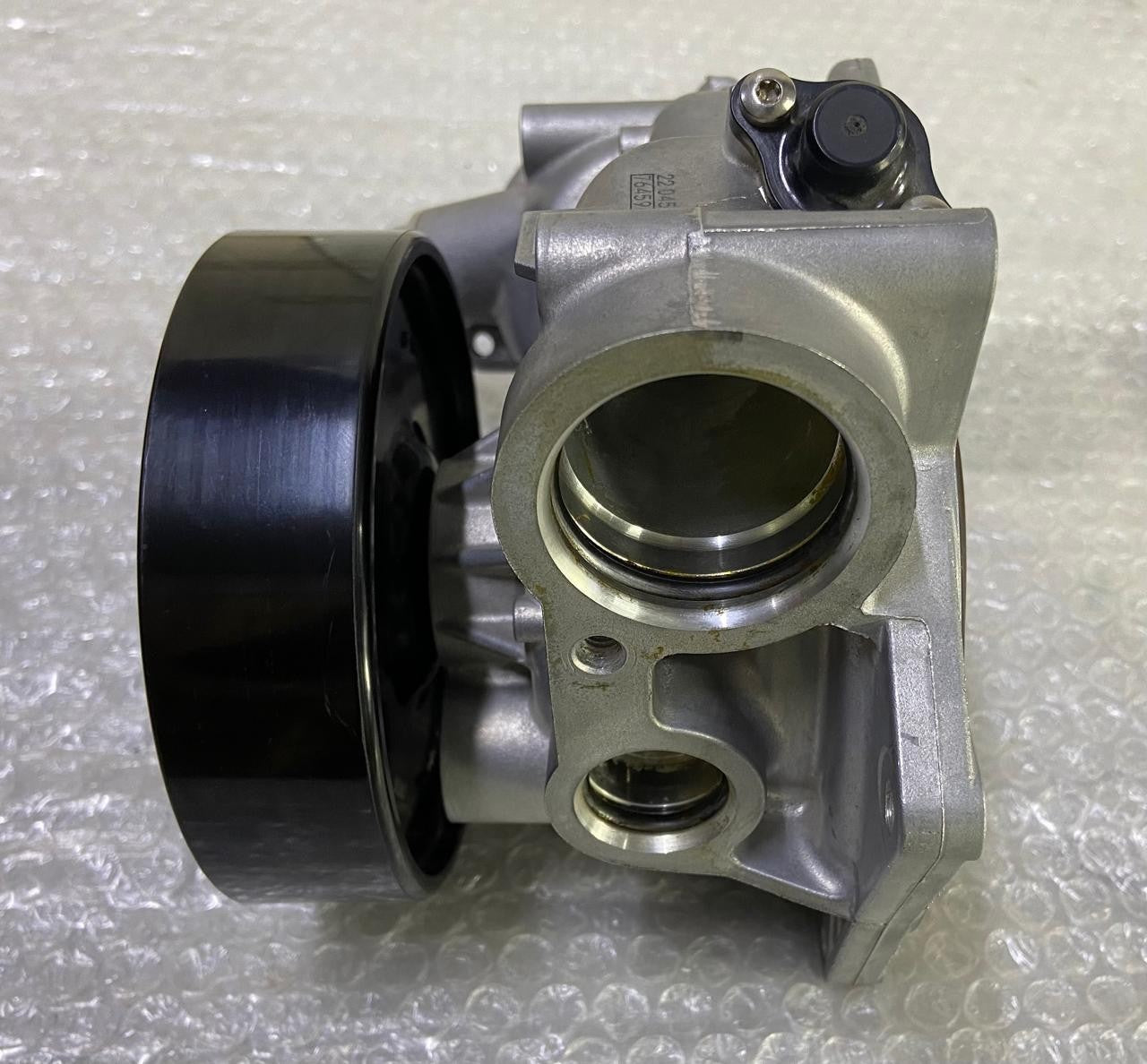 OEM BMW G30 M550d xDrive G11 G12 G05 G06 G07 Coolant Water Pump 7645961
