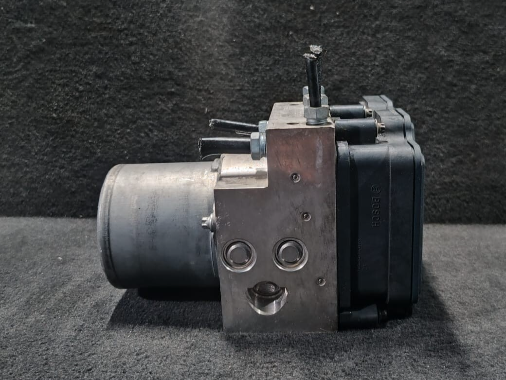 BMW F07 DSC ANTI BREAKING SYSTEM PUMP BREAK HYDRO CONTROL UNIT MODULE - 6853400