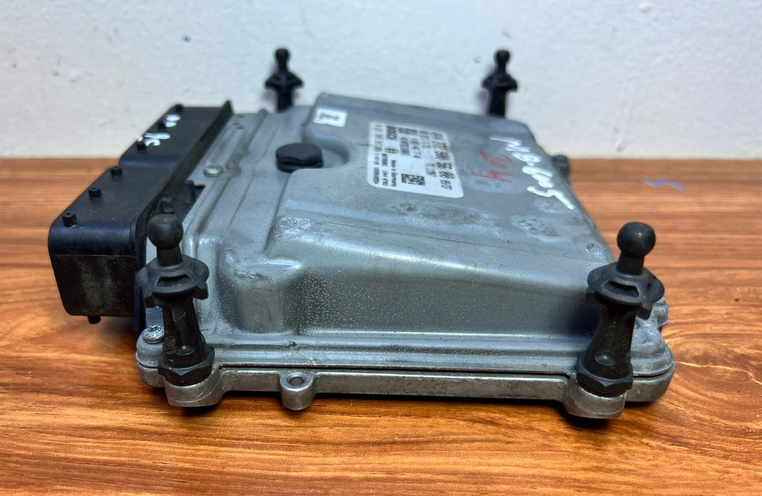 08-10 Mercedes W204 C-Class Engine Control Module Unit ECM ECU A272 9005600 OEM