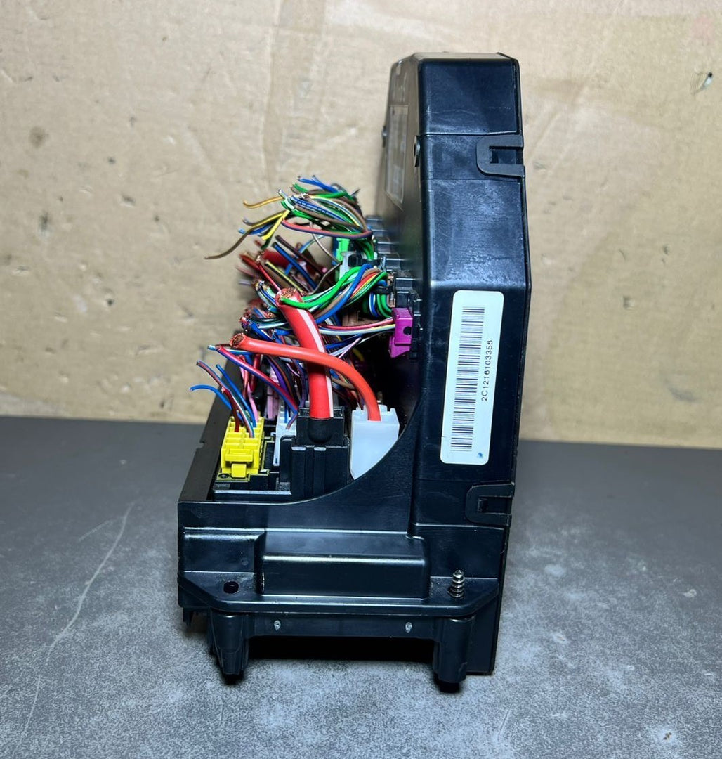 10-16 Mercedes-Benz W212 W204 Front SAM Module Relay Fuse Box A212 9003314 OEM
