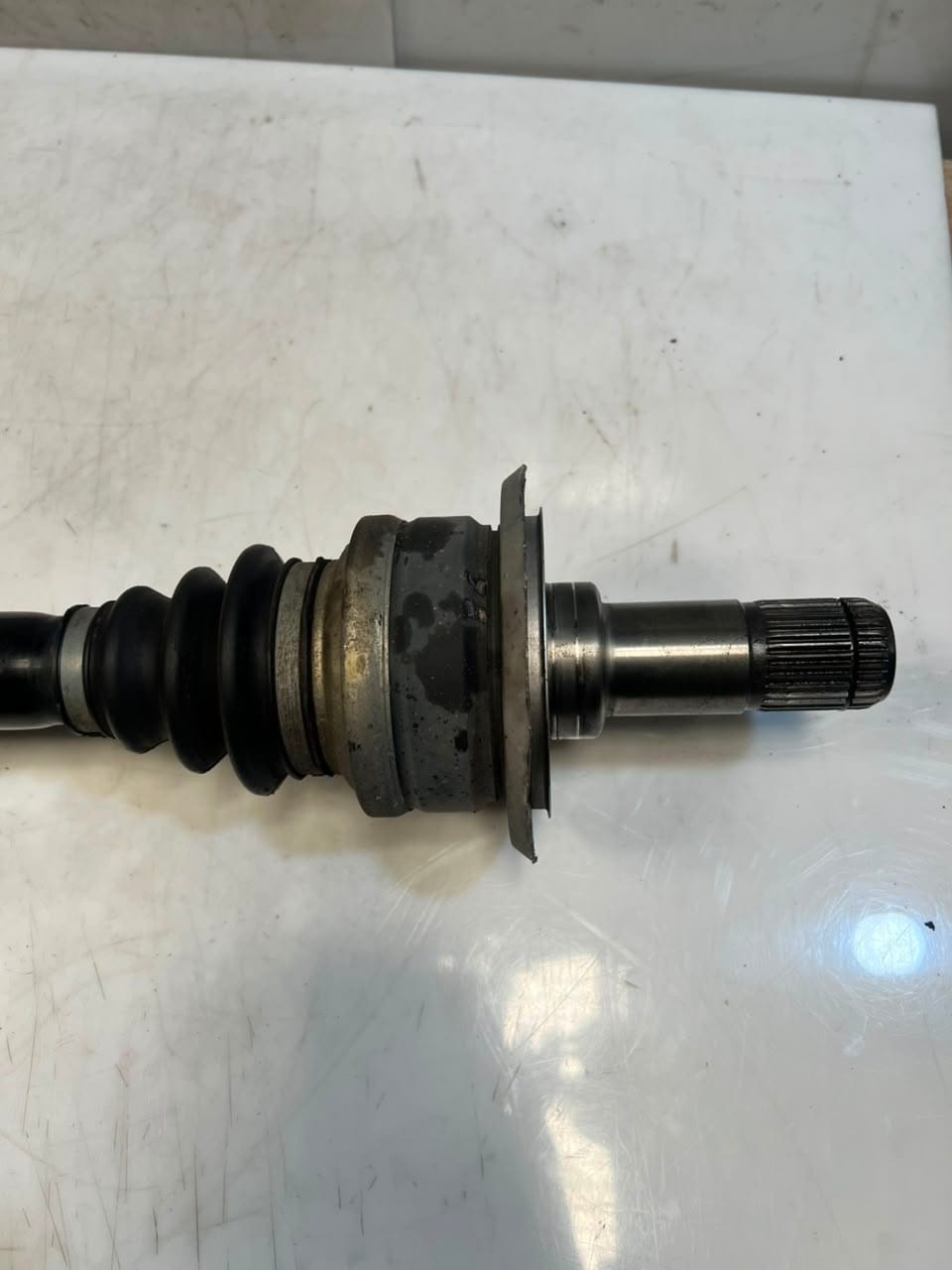 BMW 550i F03 F04 F01 F02 7-Series 650i 750iGT Rear Right Axle Shaft 7566086