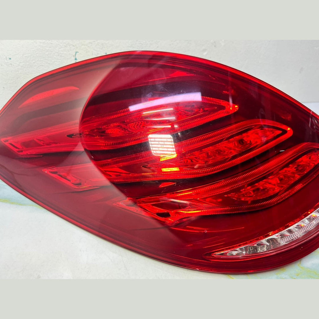 214-2018 Mercedes-Benz Left Rear Tail Light A2229065401 S-Class W222